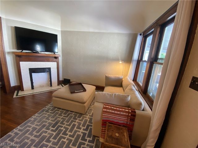 1575 Orchard Grove Avenue, Lakewood, OH 44107