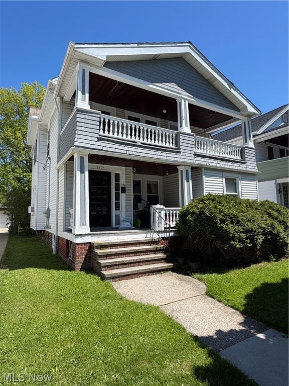 1575 Orchard Grove Avenue, Lakewood, OH 44107