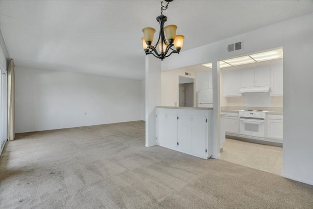 1388 Rockledge Lane 5, Walnut Creek, CA 94595