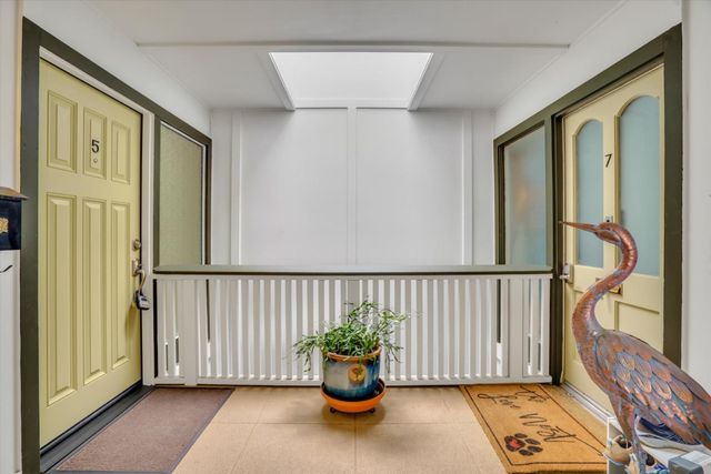 1388 Rockledge Lane 5, Walnut Creek, CA 94595
