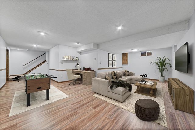 14136 Frontier Lane, Burnsville, MN 55337