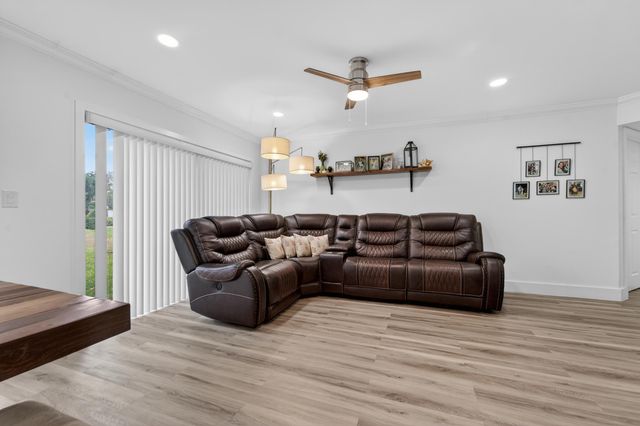 1672 Cypress Pointe Drive 1a, Coral Springs, FL 33071