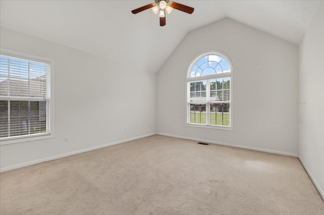 1422 Grassland Dr, Ashland City, TN 37015