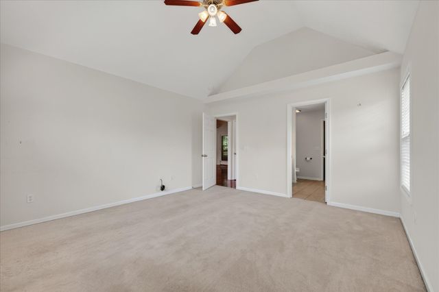 1422 Grassland Dr, Ashland City, TN 37015