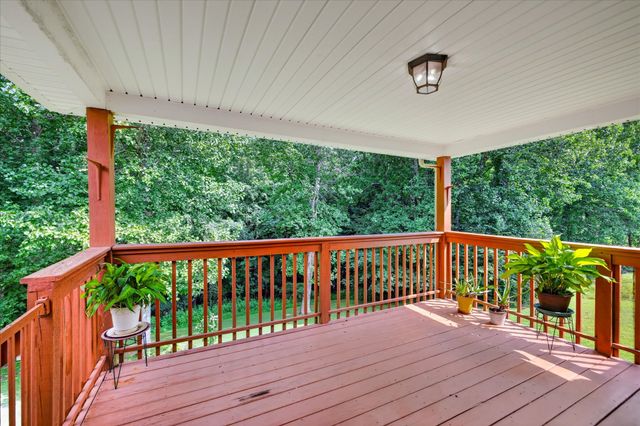 1422 Grassland Dr, Ashland City, TN 37015