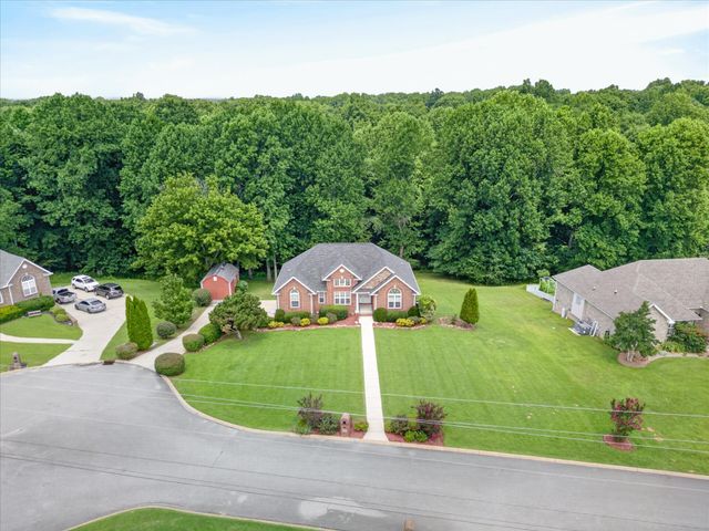 1422 Grassland Dr, Ashland City, TN 37015