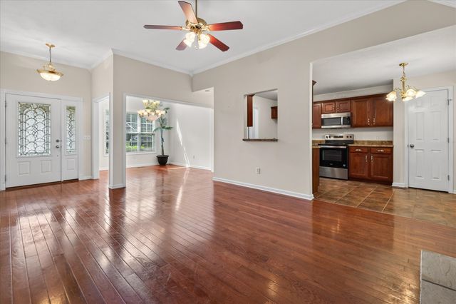 1422 Grassland Dr, Ashland City, TN 37015