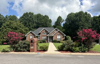 1422 Grassland Dr, Ashland City, TN 37015