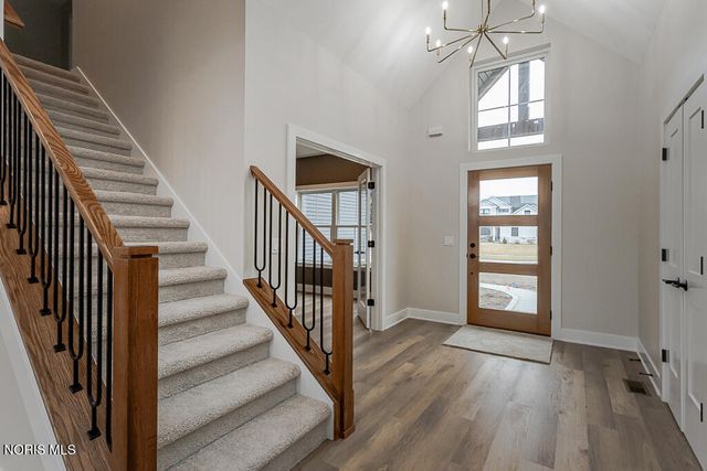 6250 Pimlico Road, Whitehouse, OH 43571