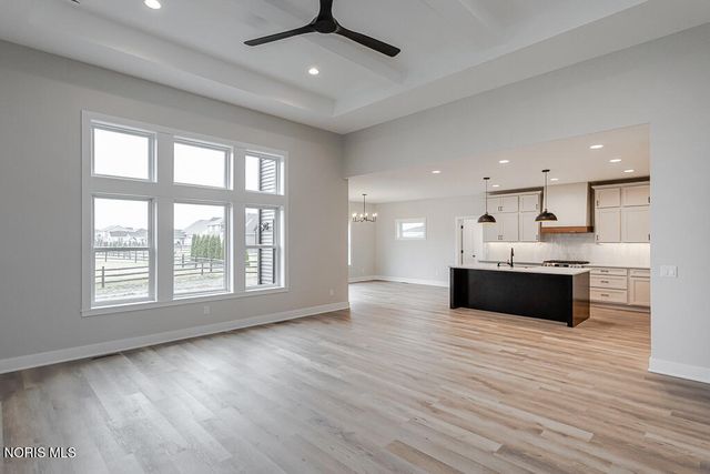 6250 Pimlico Road, Whitehouse, OH 43571