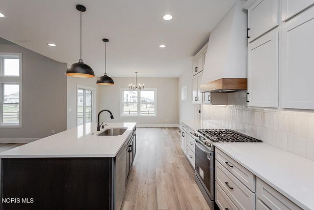 6250 Pimlico Road, Whitehouse, OH 43571