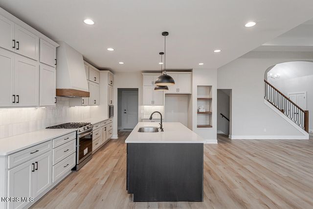 6250 Pimlico Road, Whitehouse, OH 43571