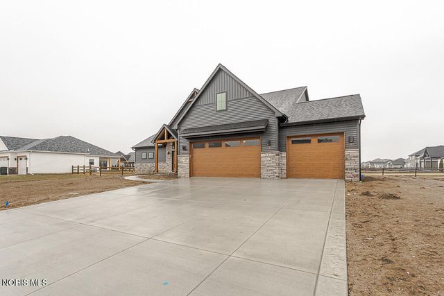 6250 Pimlico Road, Whitehouse, OH 43571