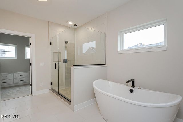 6250 Pimlico Road, Whitehouse, OH 43571