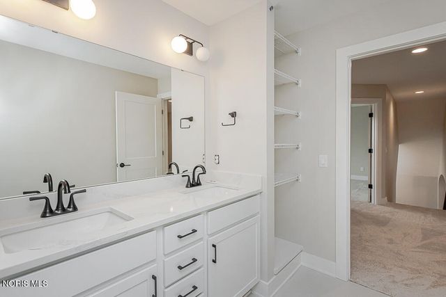 6250 Pimlico Road, Whitehouse, OH 43571