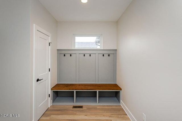 6250 Pimlico Road, Whitehouse, OH 43571