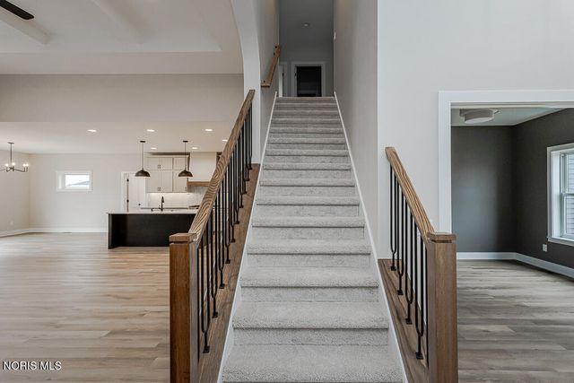 6250 Pimlico Road, Whitehouse, OH 43571