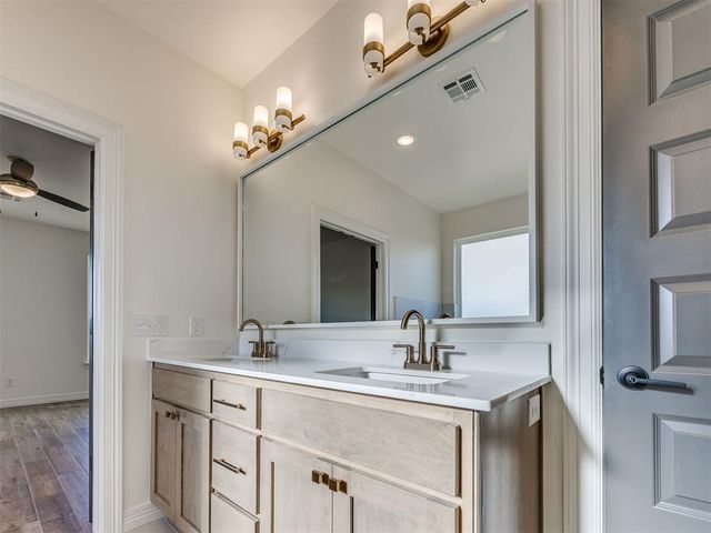 9432 NW 75th Street, Yukon, OK 73099