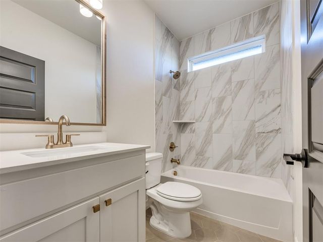 9432 NW 75th Street, Yukon, OK 73099