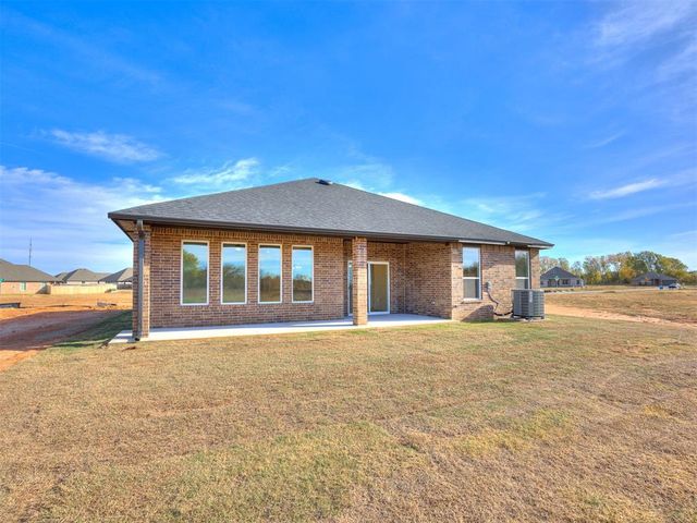 9432 NW 75th Street, Yukon, OK 73099