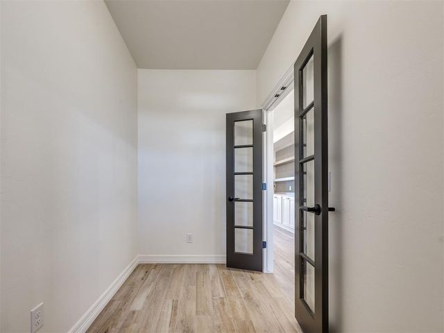 9432 NW 75th Street, Yukon, OK 73099