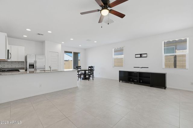 3022 E RIDING BOOT Way, San Tan Valley, AZ 85140