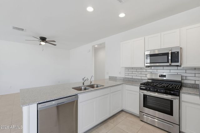 3022 E RIDING BOOT Way, San Tan Valley, AZ 85140