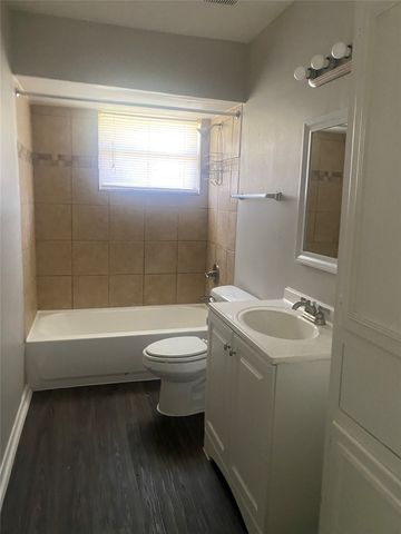 5015 Dupont Drive, Dallas, TX 75216