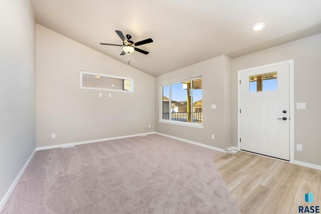 1025 E Fannings St Street, Tea, SD 57064