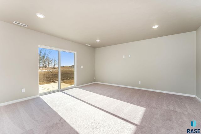 1025 E Fannings St Street, Tea, SD 57064