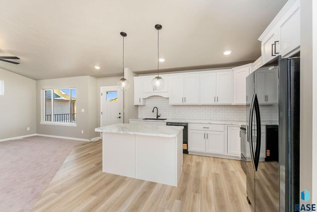 1025 E Fannings St Street, Tea, SD 57064