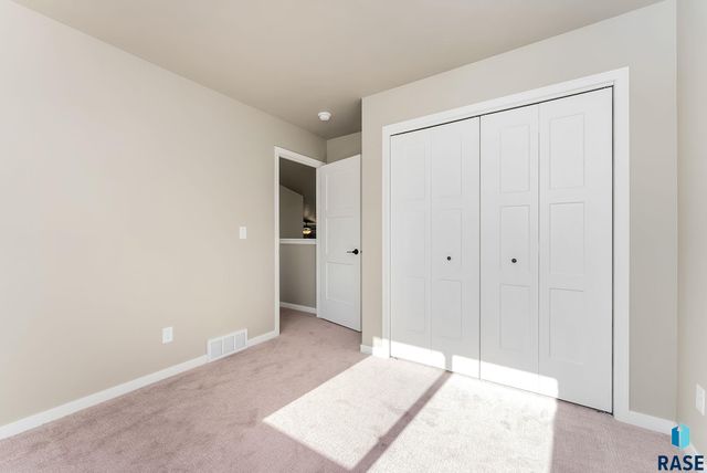 1025 E Fannings St Street, Tea, SD 57064