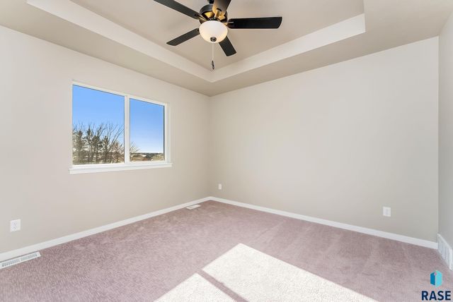 1025 E Fannings St Street, Tea, SD 57064