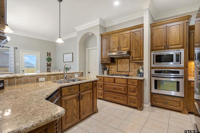 1625 Skidmore Ln, Tyler, TX 75703