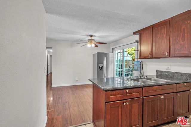 229 E 75th Street, Los Angeles, CA 90003