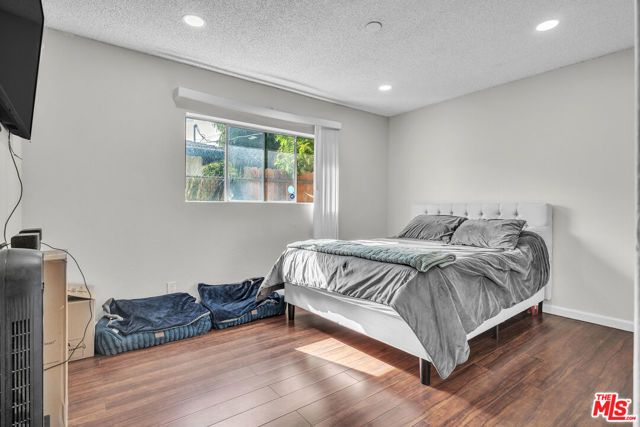 229 E 75th Street, Los Angeles, CA 90003