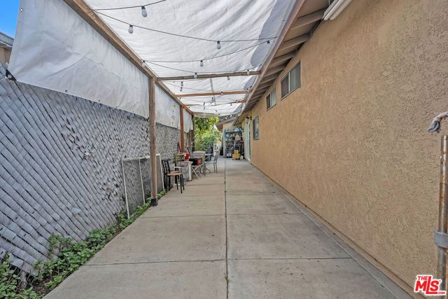 229 E 75th Street, Los Angeles, CA 90003