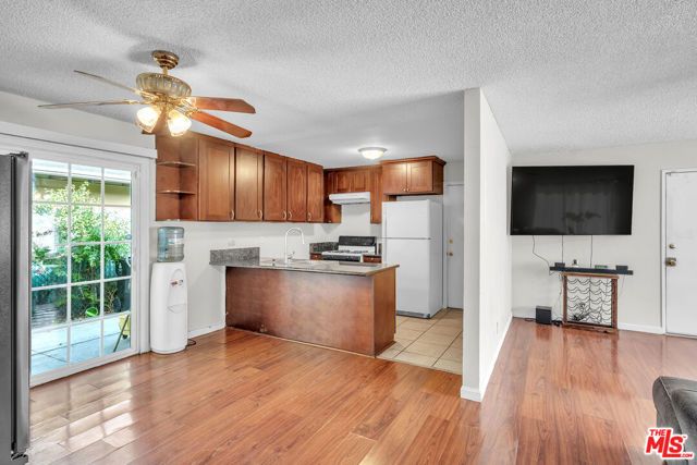 229 E 75th Street, Los Angeles, CA 90003