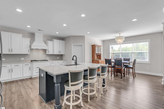 304 Carriage Hill Drive, Easley, SC 29642