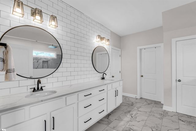 304 Carriage Hill Drive, Easley, SC 29642