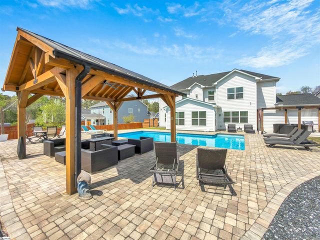 304 Carriage Hill Drive, Easley, SC 29642