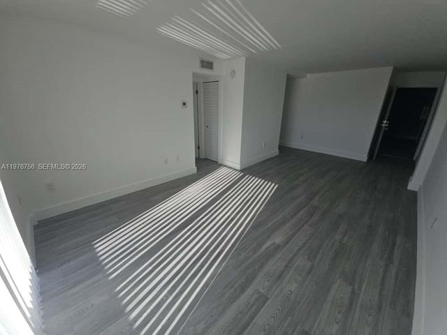 8101 Crespi Blvd 503, Miami Beach, FL 33141