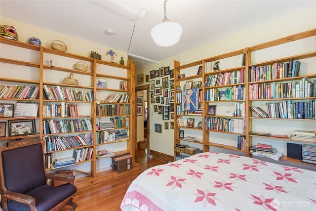 802 16th Avenue, Seattle, WA 98122