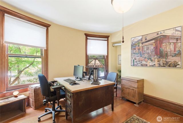 802 16th Avenue, Seattle, WA 98122