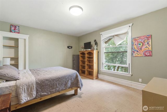 802 16th Avenue, Seattle, WA 98122