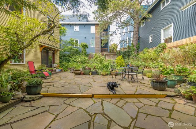 802 16th Avenue, Seattle, WA 98122