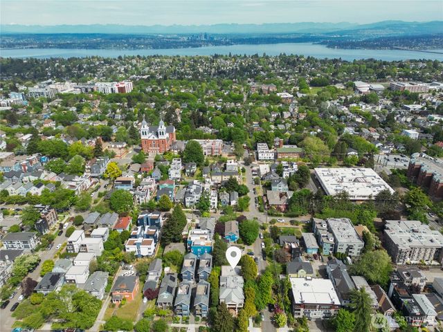 802 16th Avenue, Seattle, WA 98122