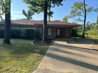 1213 Eastview Drive, Jacksonville, AR 72076