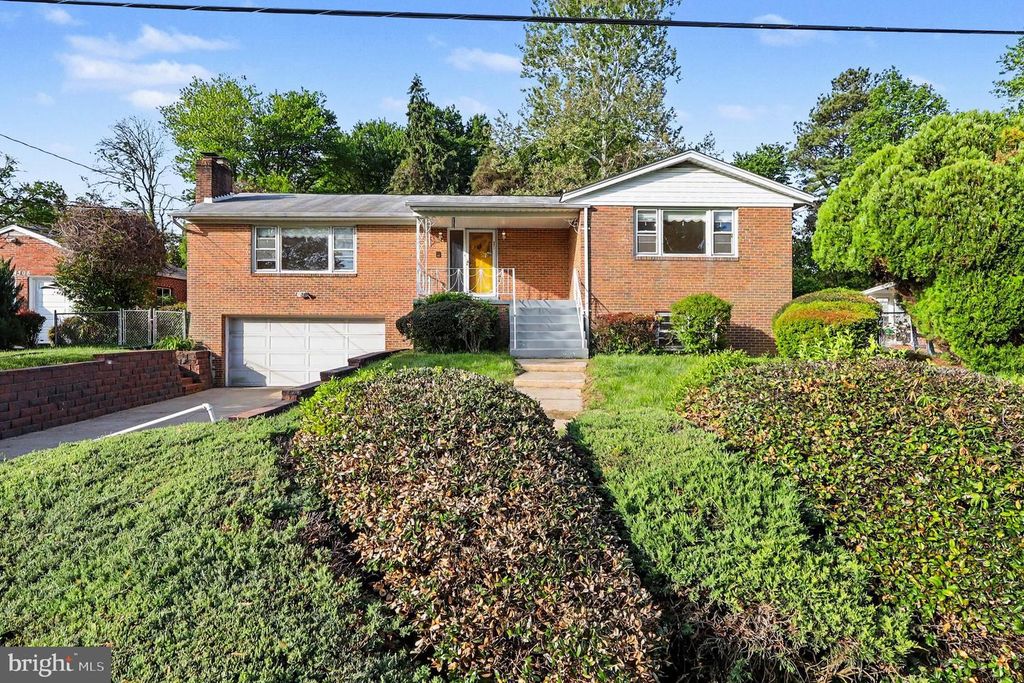 4411 LUCERNE RD, Temple Hills, MD 20748