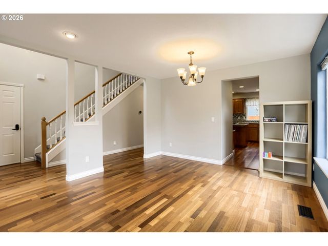 2552 Ne NOVA Ave, Hillsboro, OR 97124